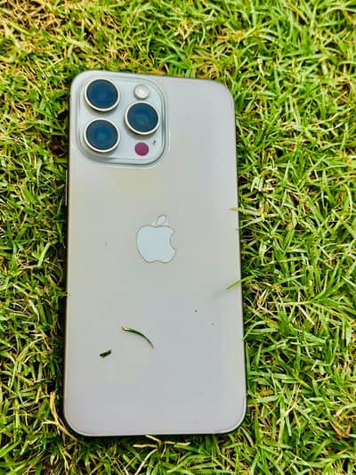 iPhone 15 Pro Max Factory Unlock 256Gb Natural Titanium