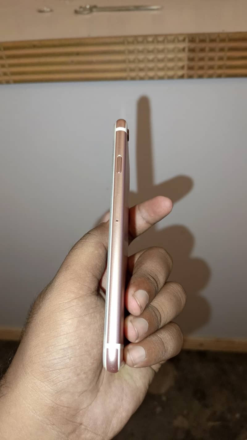 Apple iPhone 6S 3