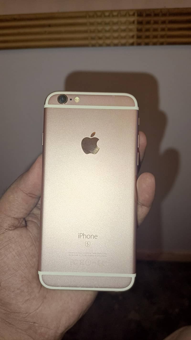 Apple iPhone 6S 4