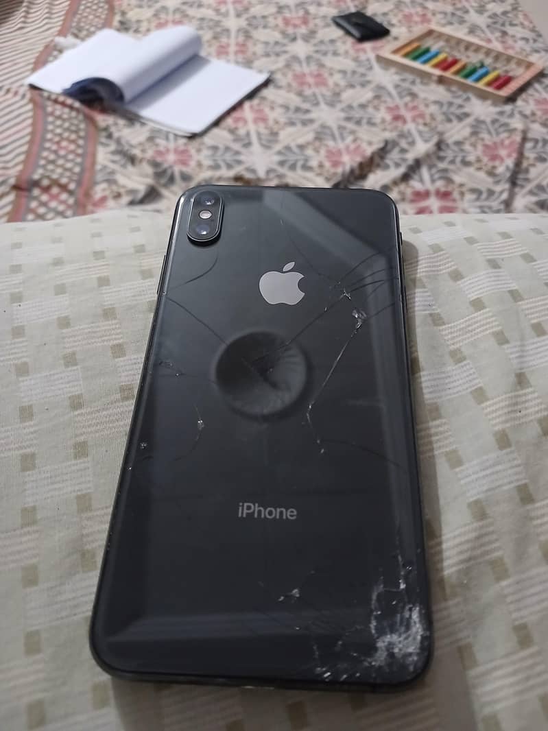 Apple iPhone X 3