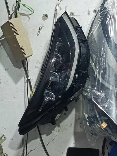 Hyundai sonata headlight