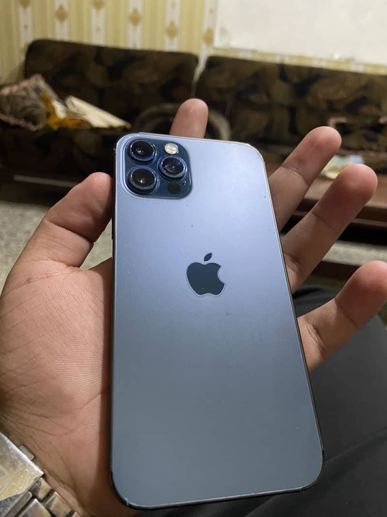 Apple iPhone 12 Pro 2