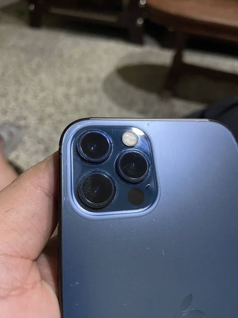 Apple iPhone 12 Pro 4