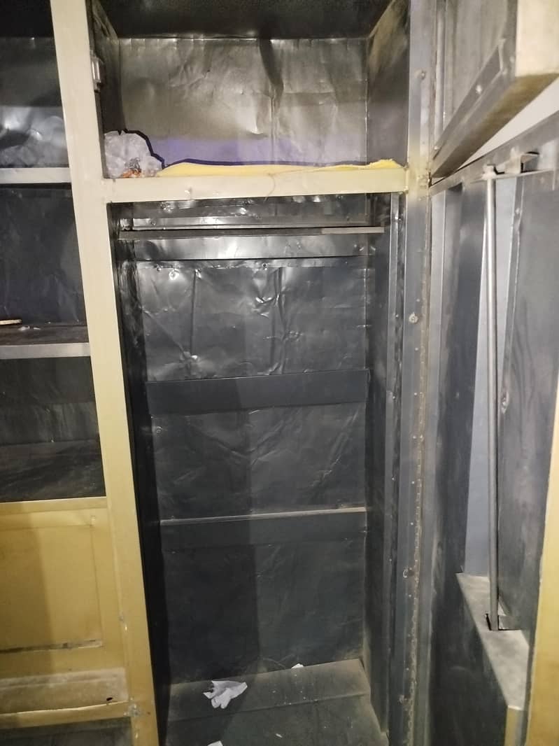 Sofas and Wardrobe 10