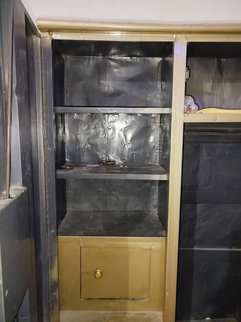 Sofas and Wardrobe 11
