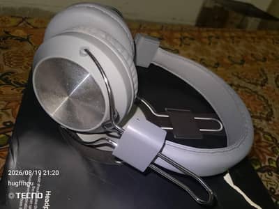 Headphones (0312 4519351) Whatsapp