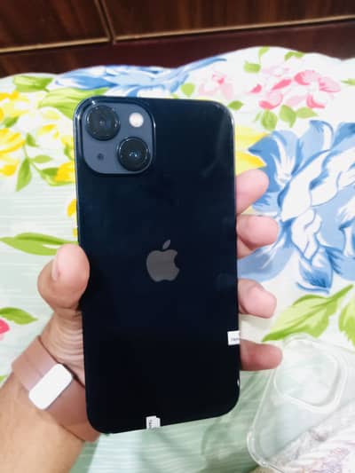 Apple iPhone 13
