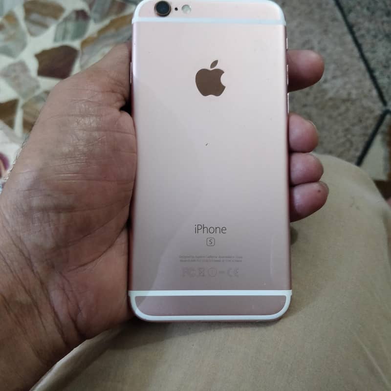 Apple iPhone 6S 3