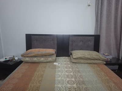 Habit king size Bed Set Rs. 70,000