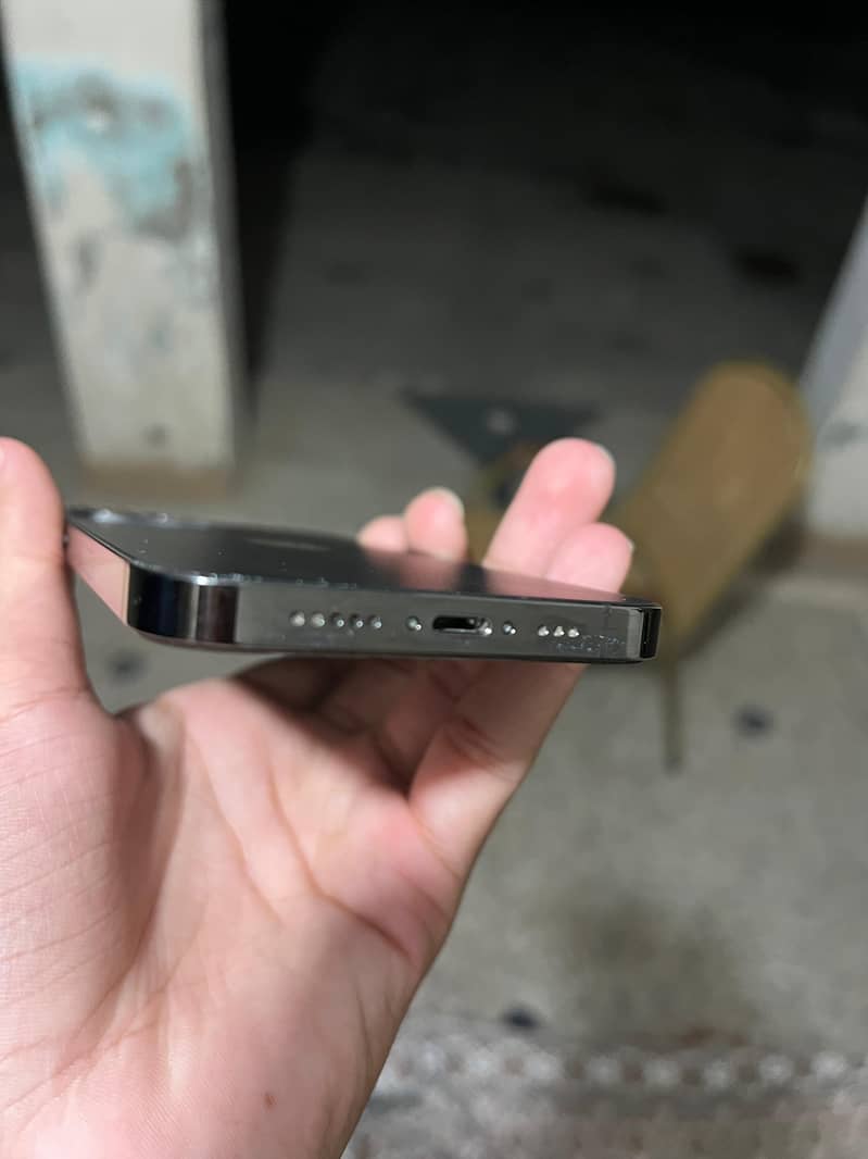 Apple iPhone 12 Pro 6