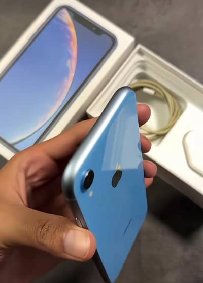 iPhone XR 128 GB PTA proof