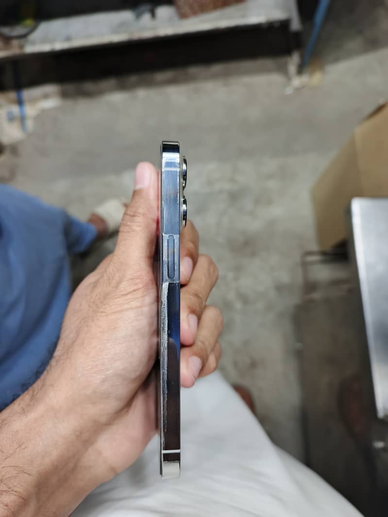 IPHONE 13 PRO 2