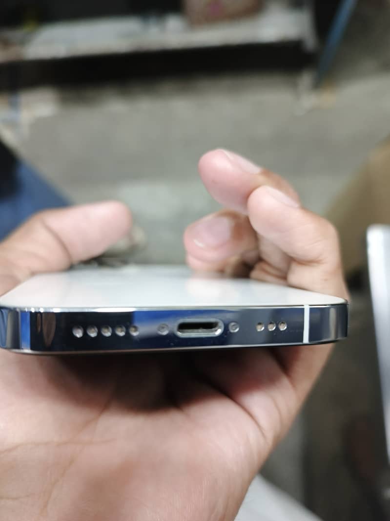 IPHONE 13 PRO 3