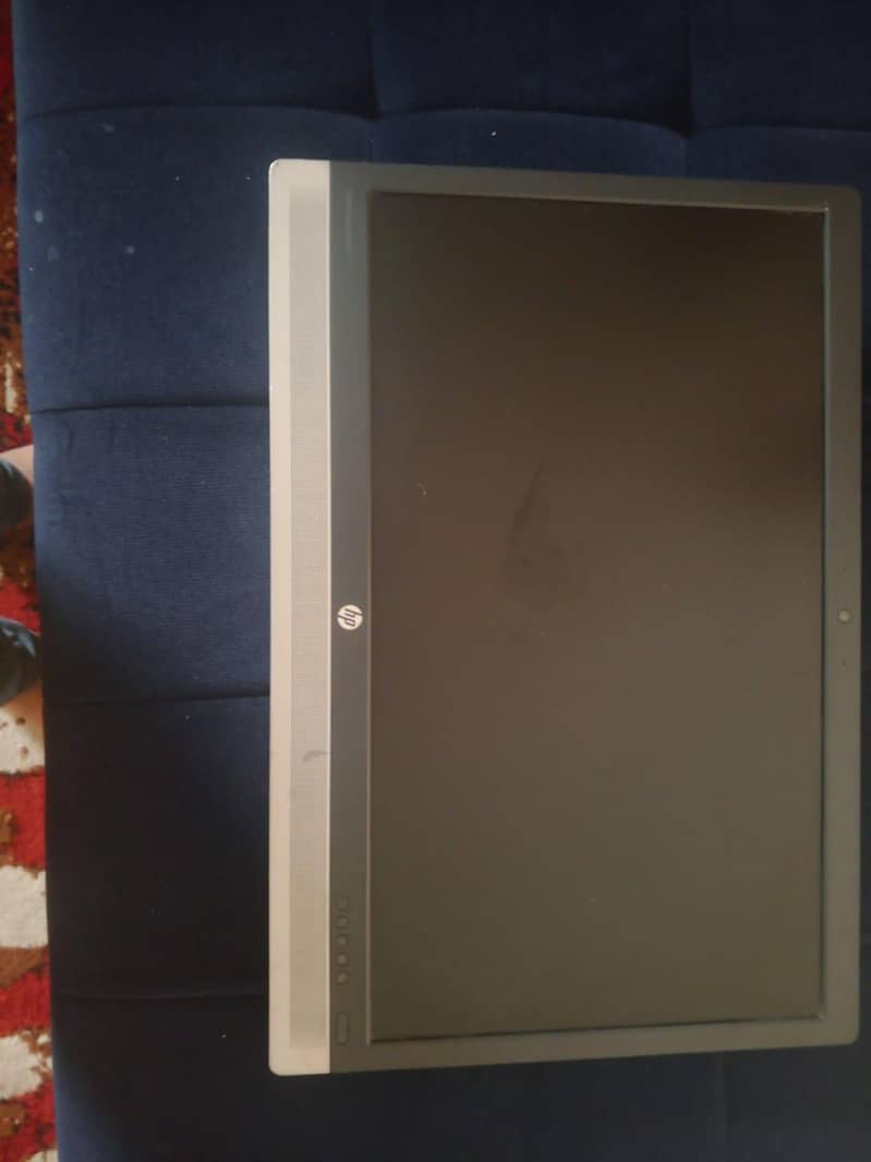 Monitor 4