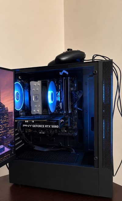 Gaming PC + gaming monitor - full setup RTX 5060, RYZEN 7, 32 GB RAM