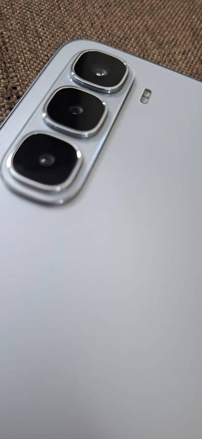 Infinix Hot 60i
