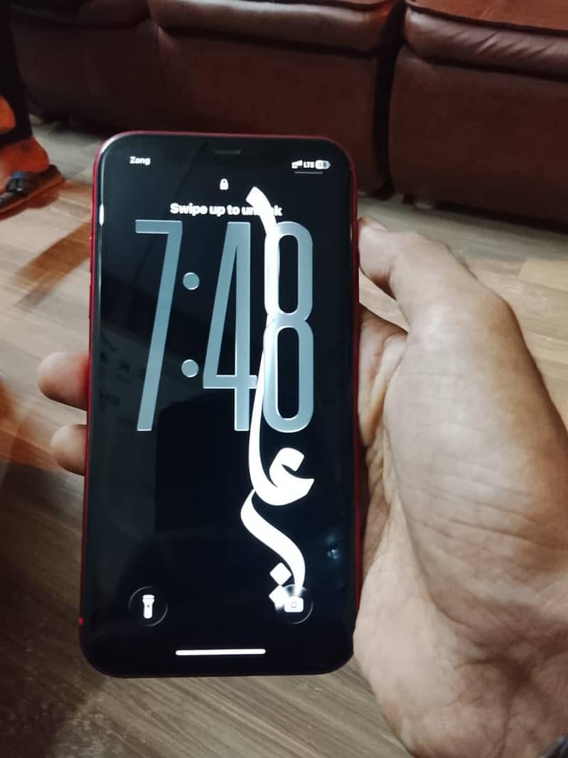 Apple iPhone 11 3