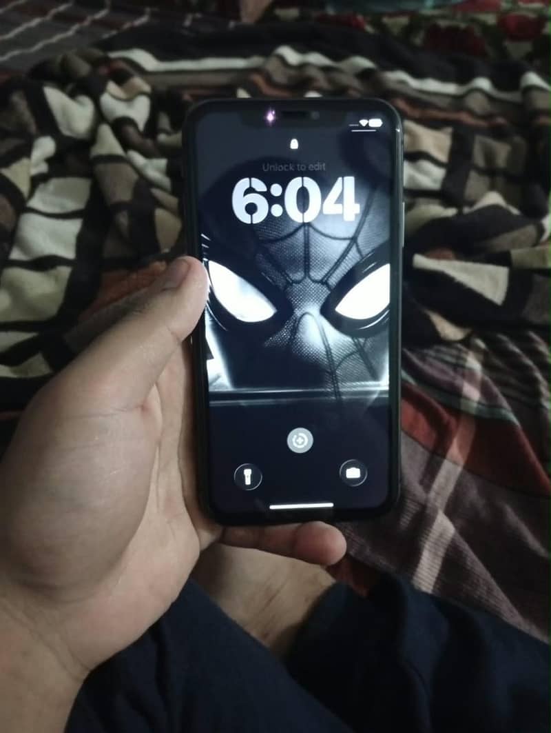 Apple iPhone 11 0