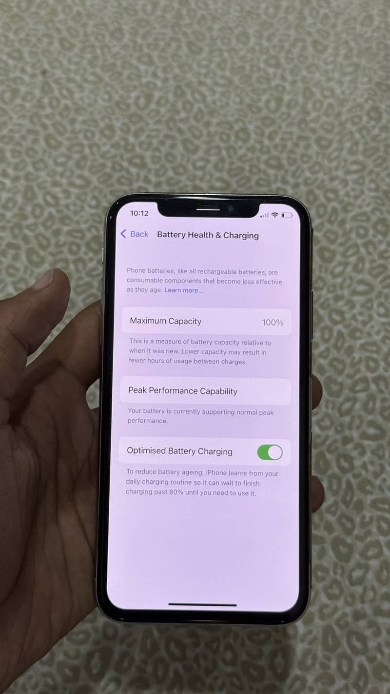 Apple iPhone X 4