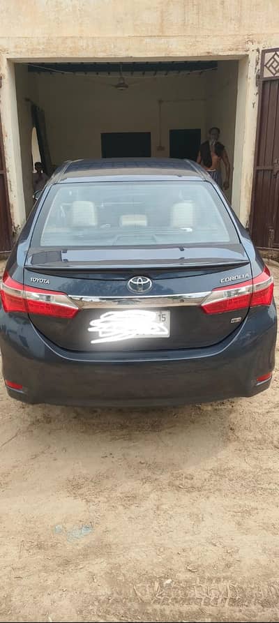 Toyota Corolla GLI 2015 0-3-0-0-7-5-9-3-0-3-4