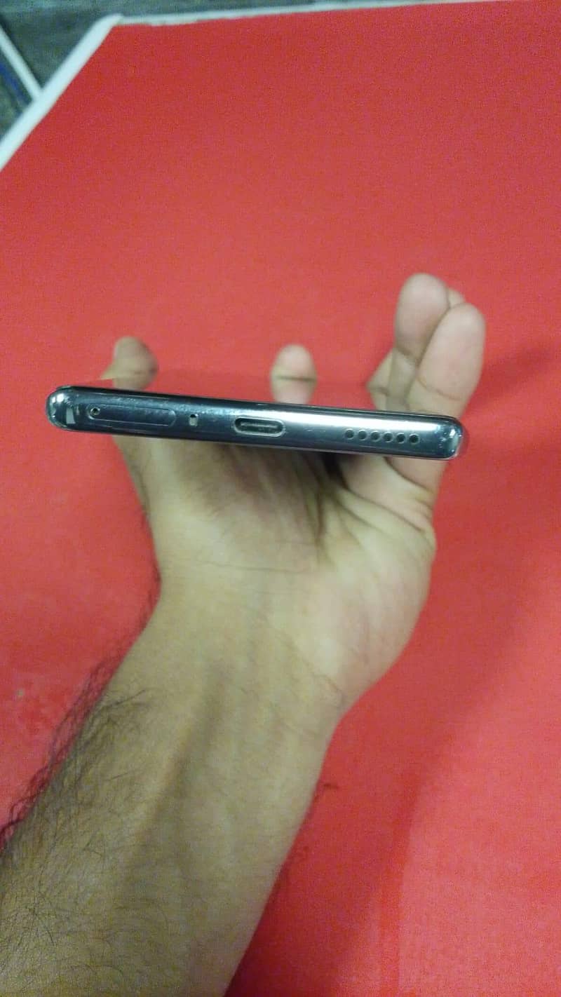Tecno CAMON 40 Pro 1