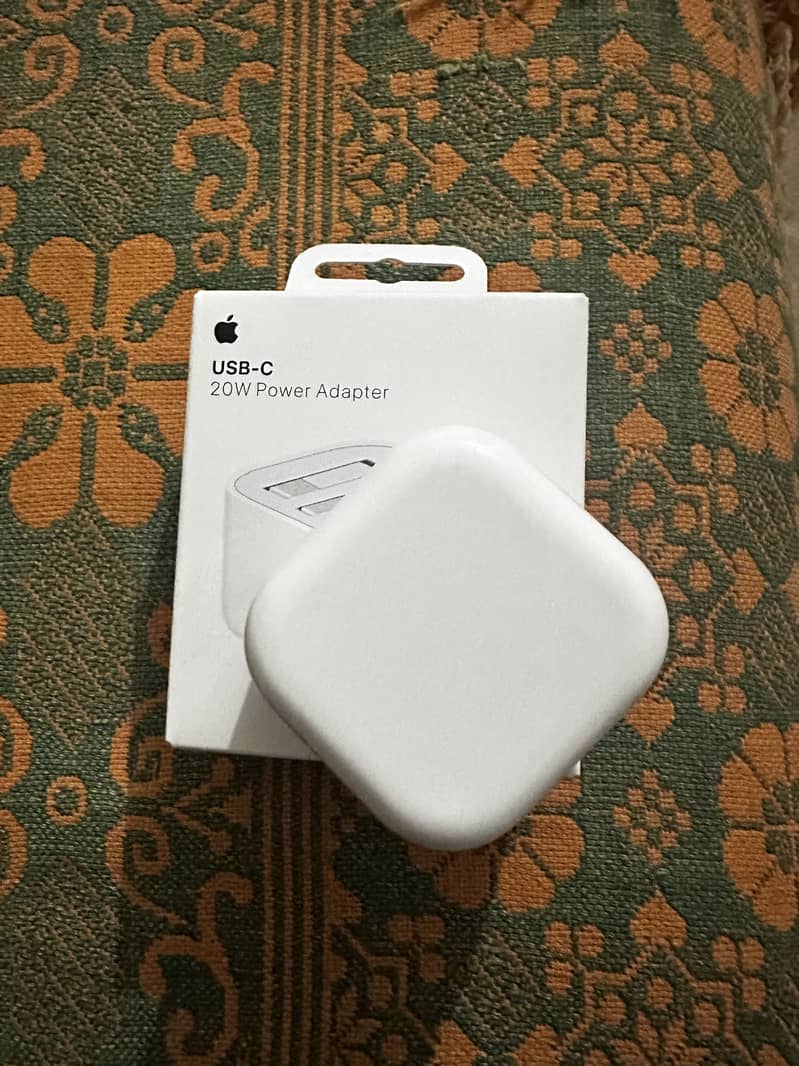 iPhone adapter 1