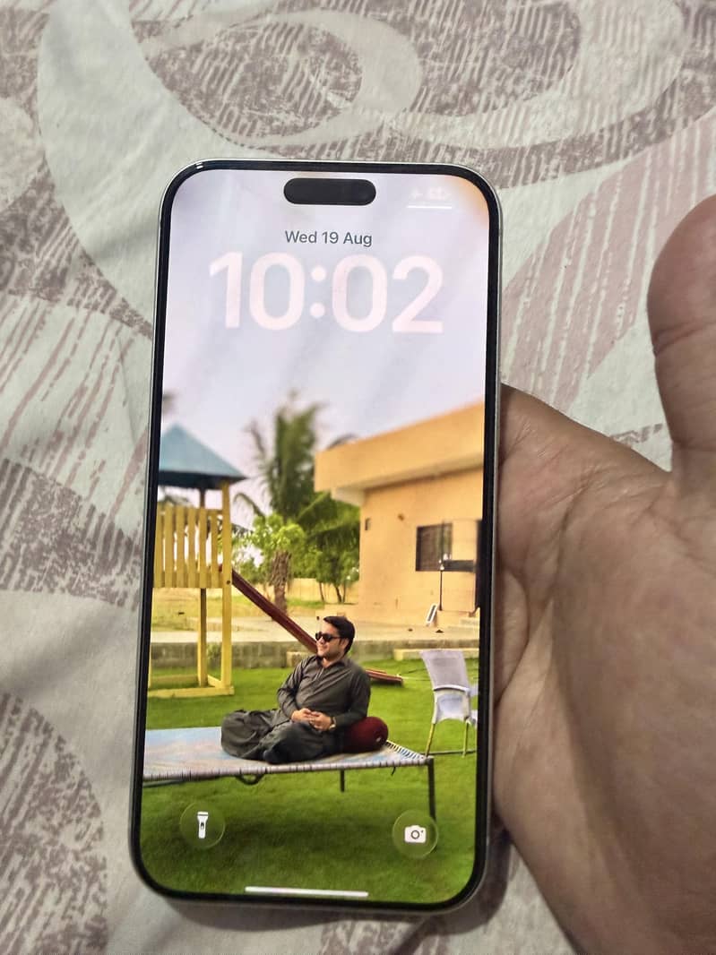 Apple iPhone 17 Pro Max 5
