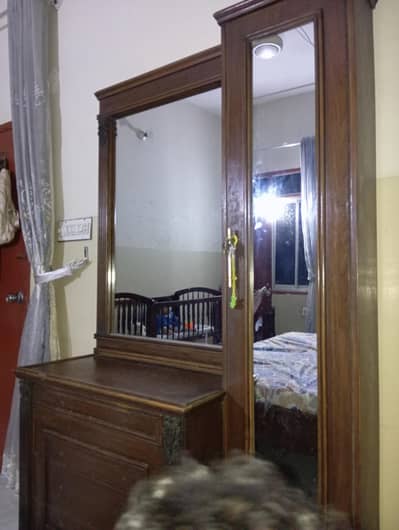 dressing table