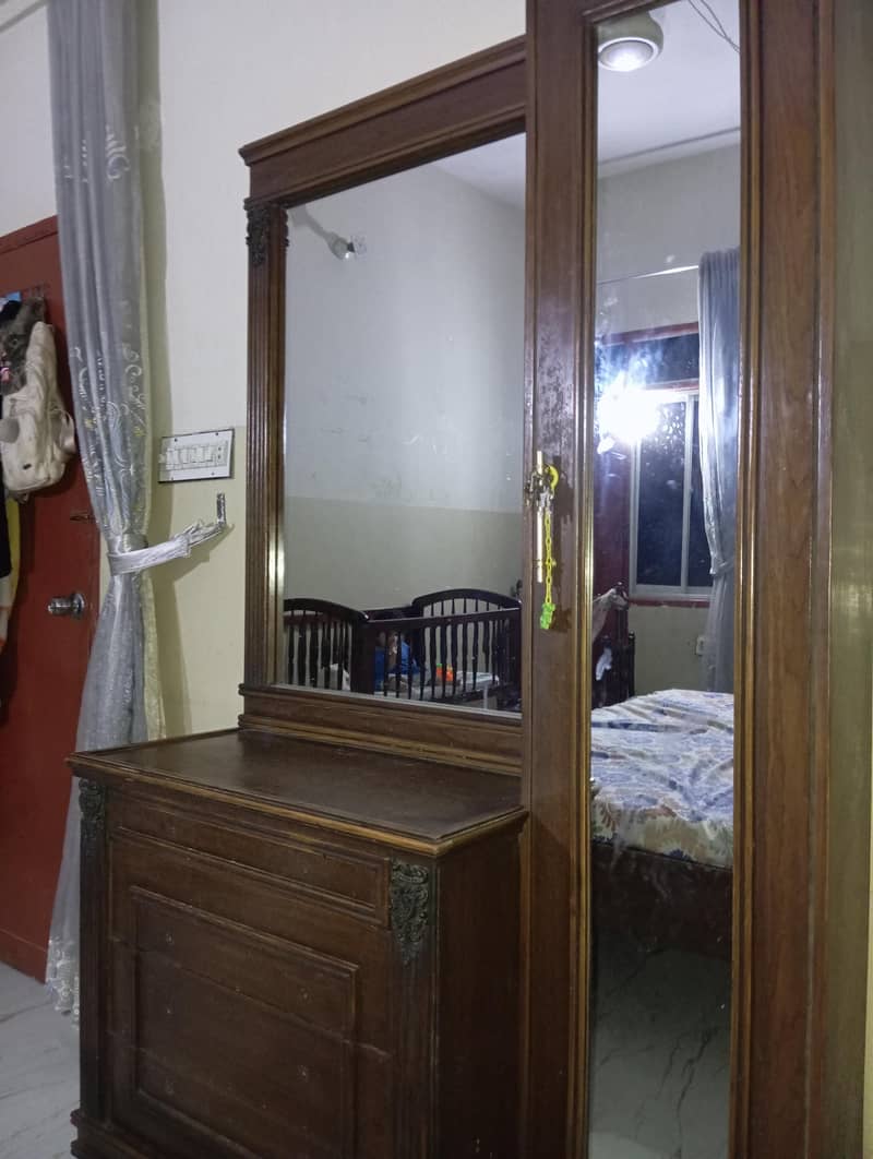 dressing table 1