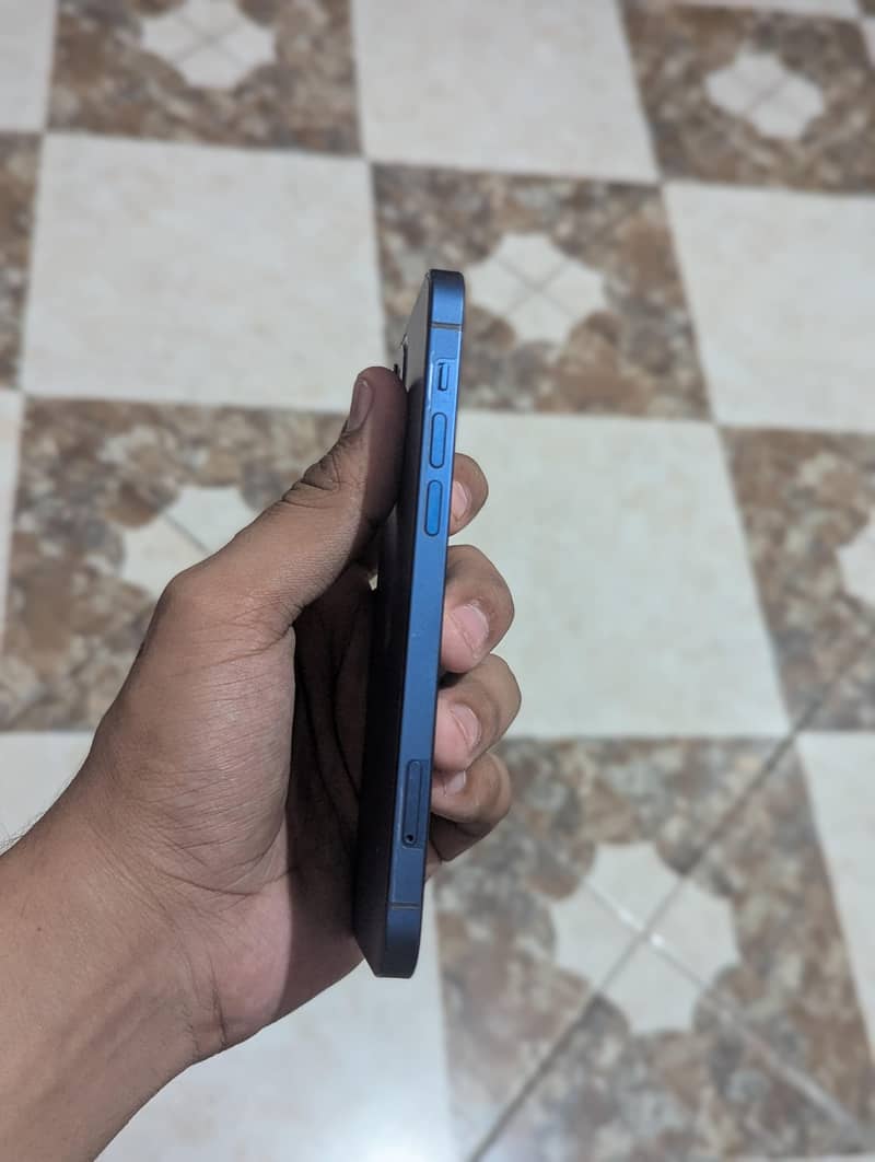 IPhone 12 2