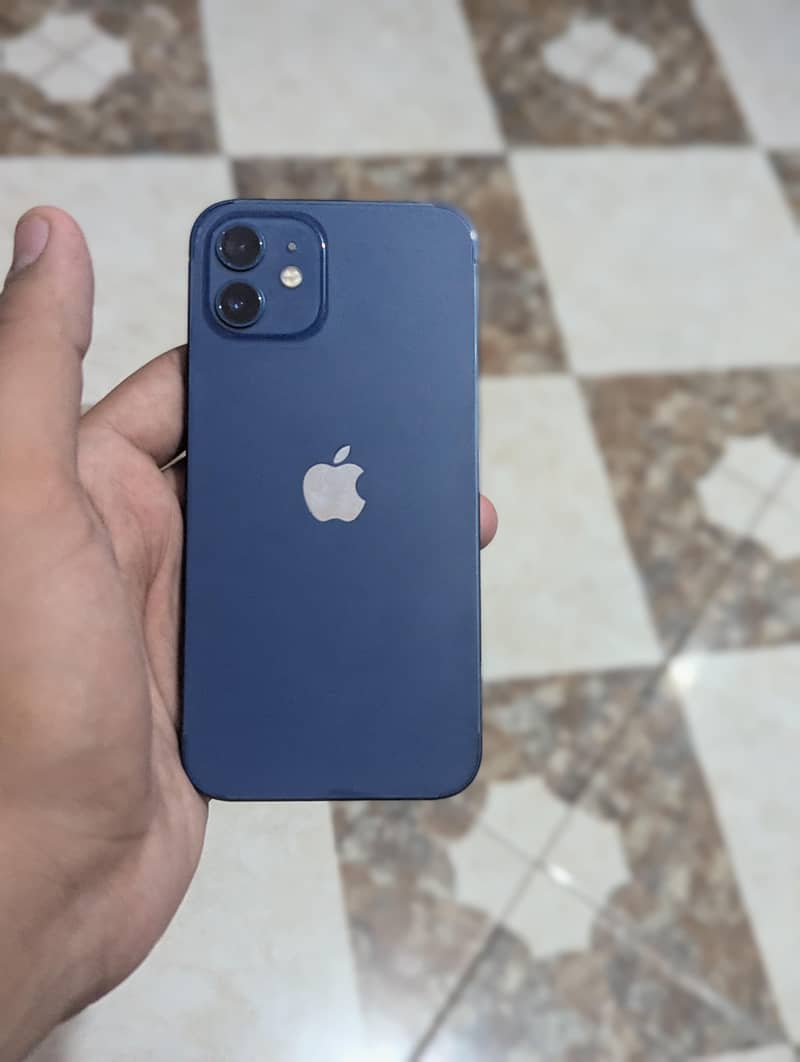 IPhone 12 3
