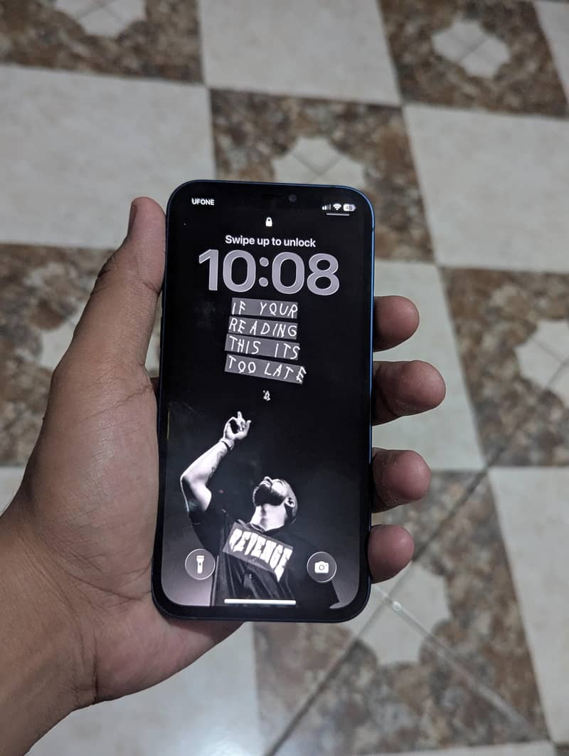 IPhone 12 4