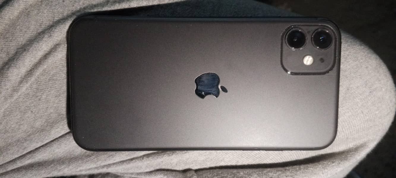 Apple iPhone 11 0