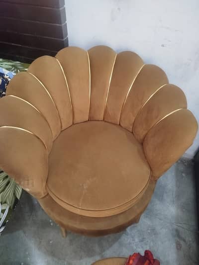 coffee set of 2 comfirtable chairs