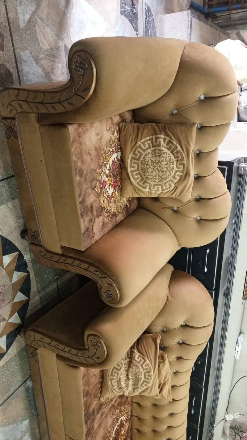 7 seater with table 0