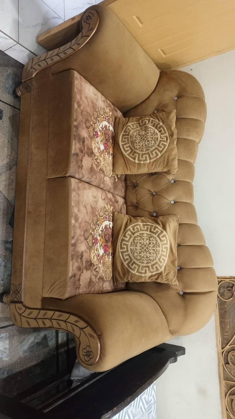 7 seater with table 1