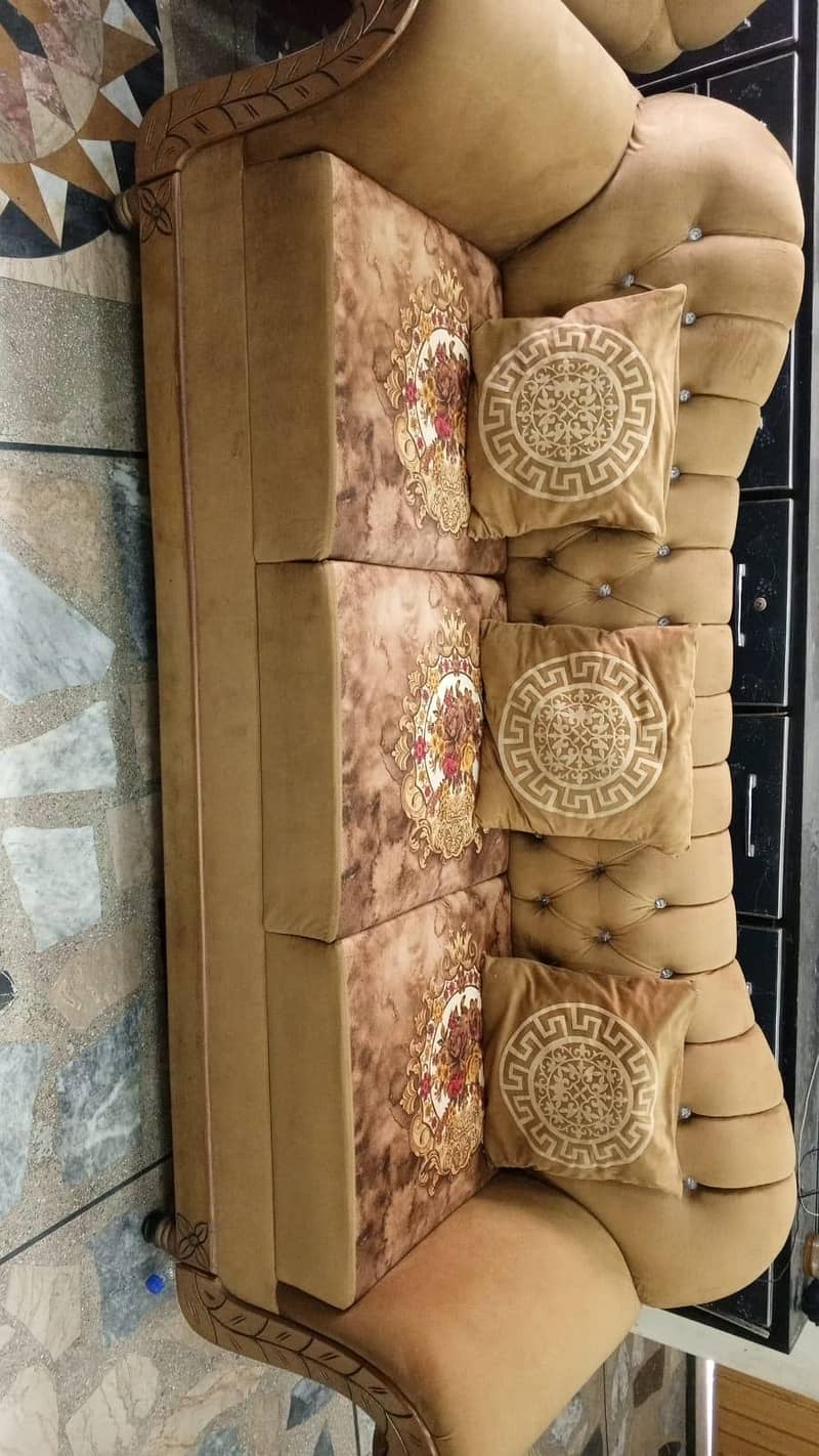 7 seater with table 2