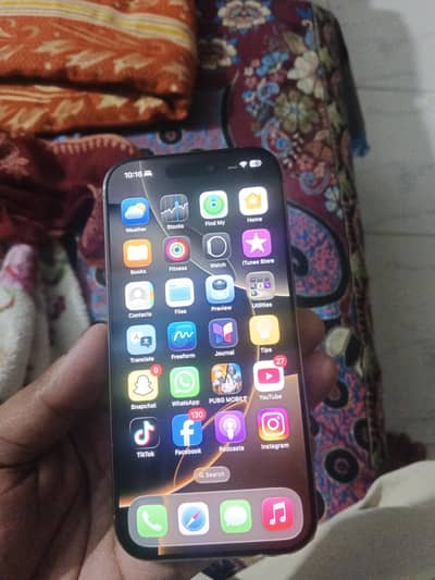 Apple iPhone 16 Pro