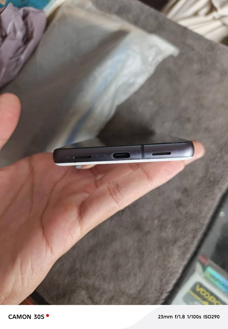 Google Pixel 7a 1