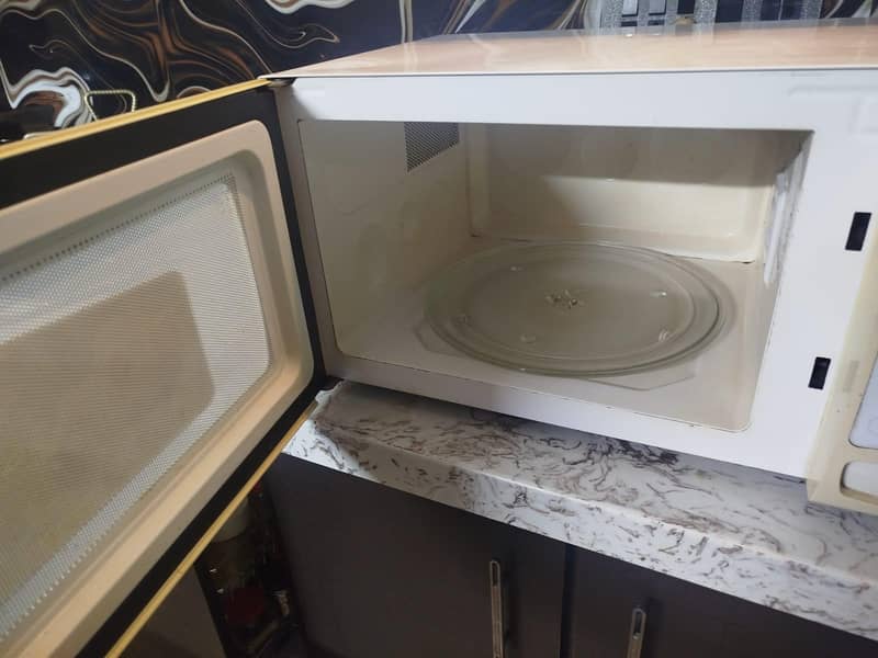 Microwave 1