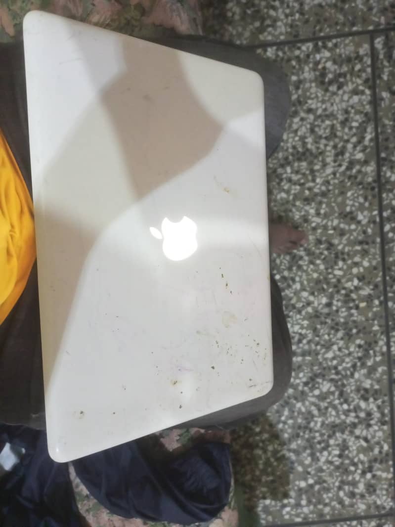 apple macbook generation 3 2