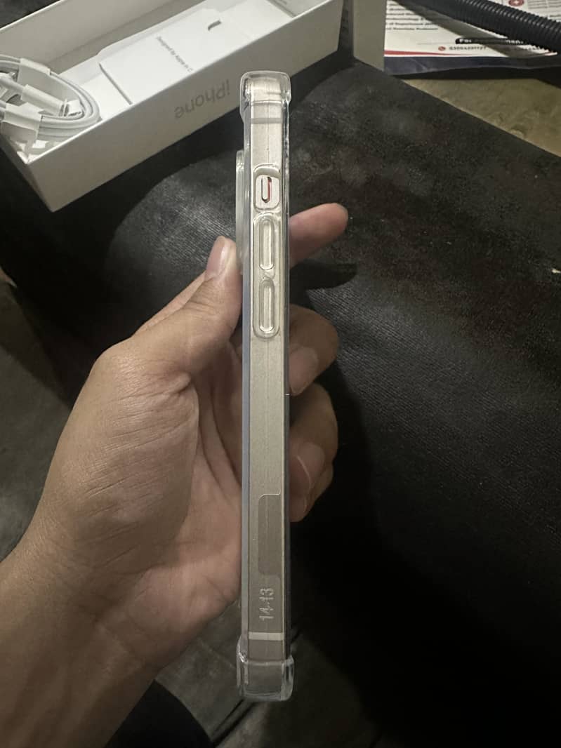 Apple iPhone 14 4