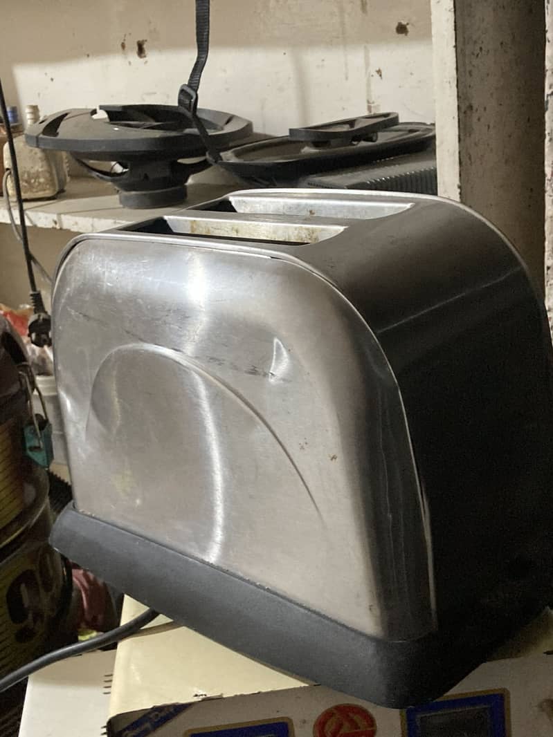 Toaster + copper . 1