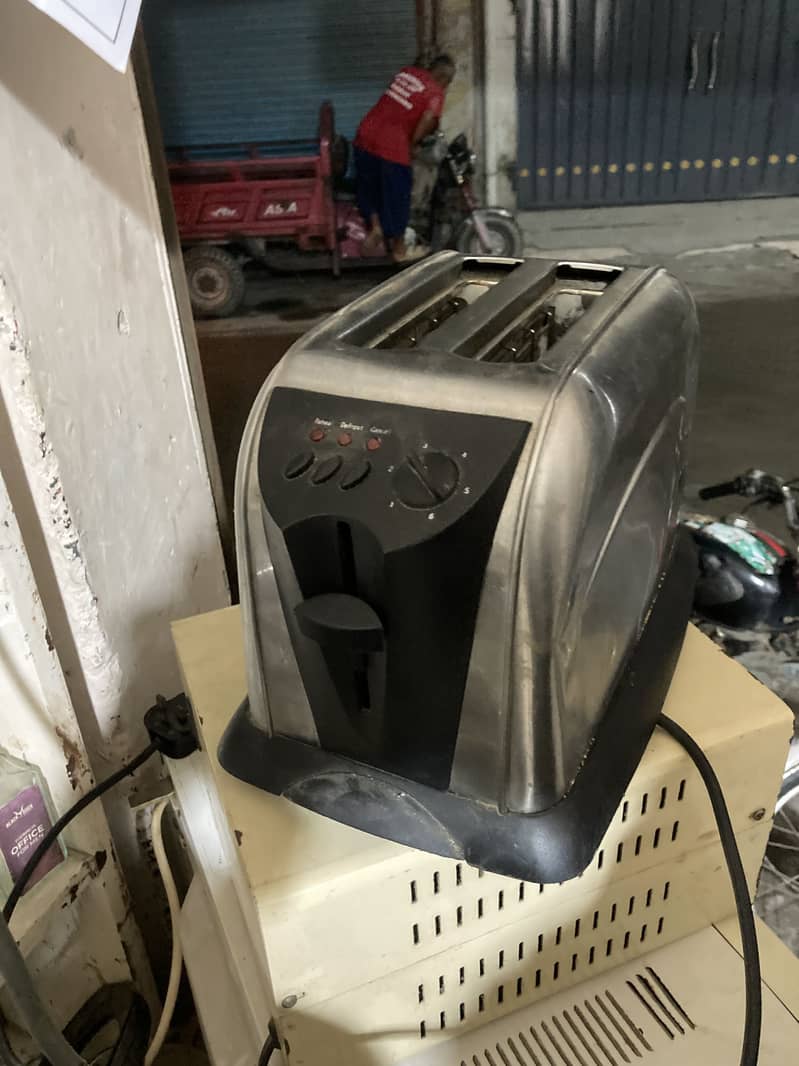 Toaster + copper . 2
