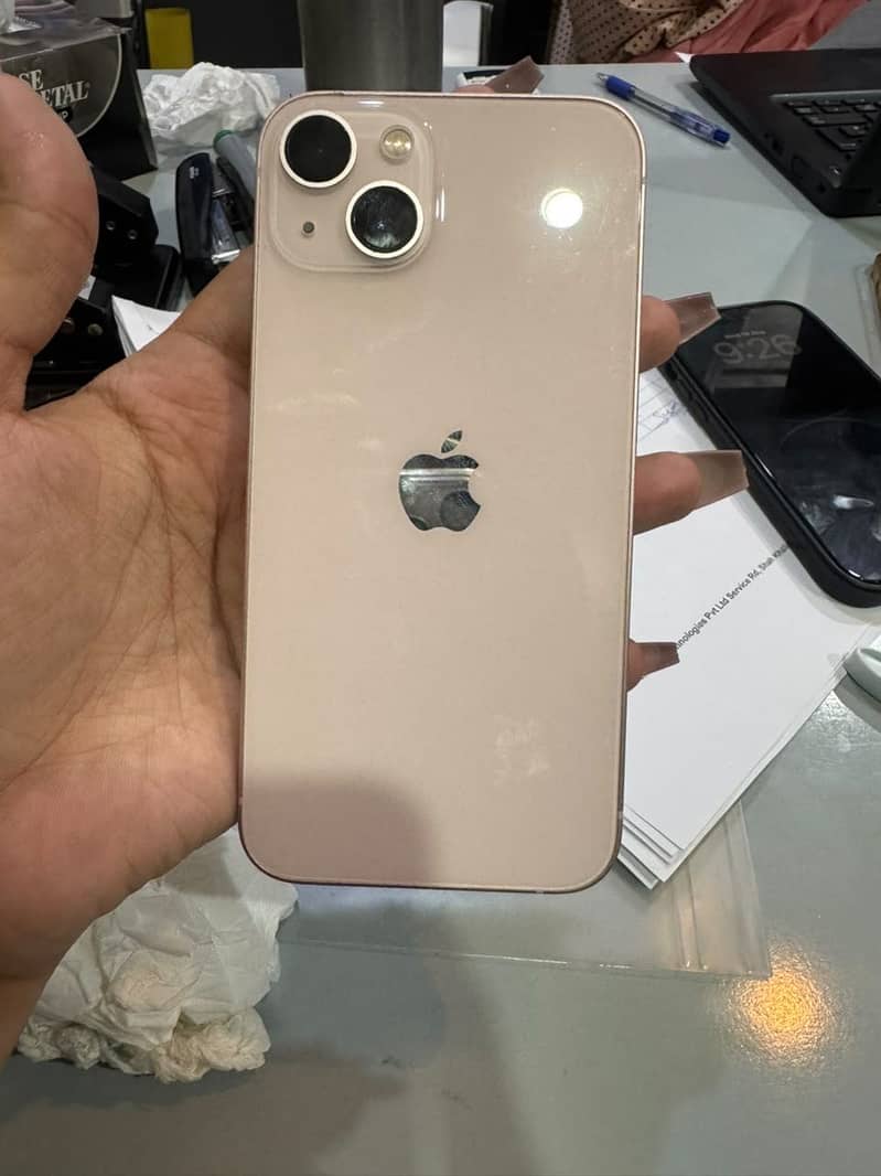 Apple iPhone 13 3