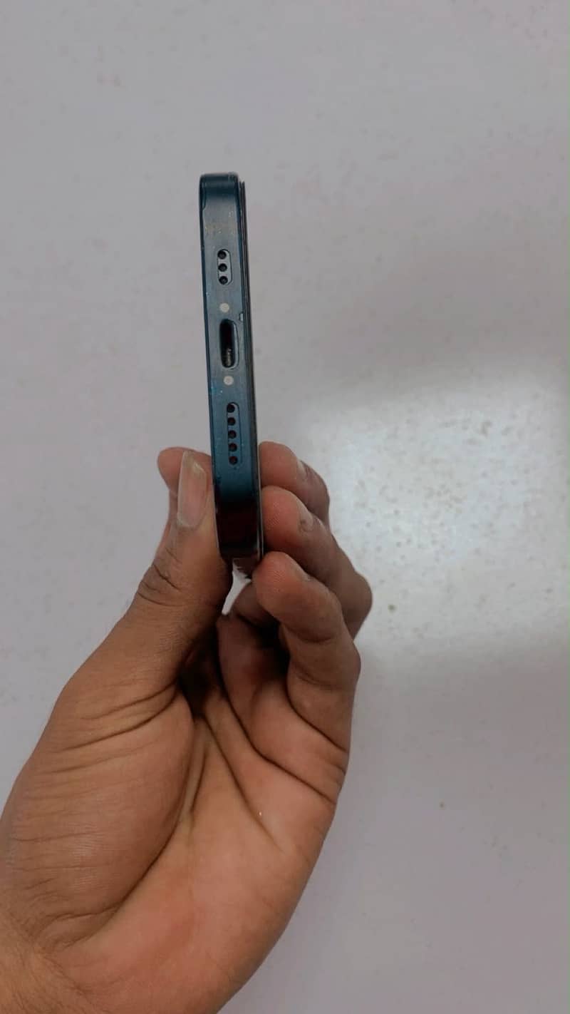Apple iPhone 12 2