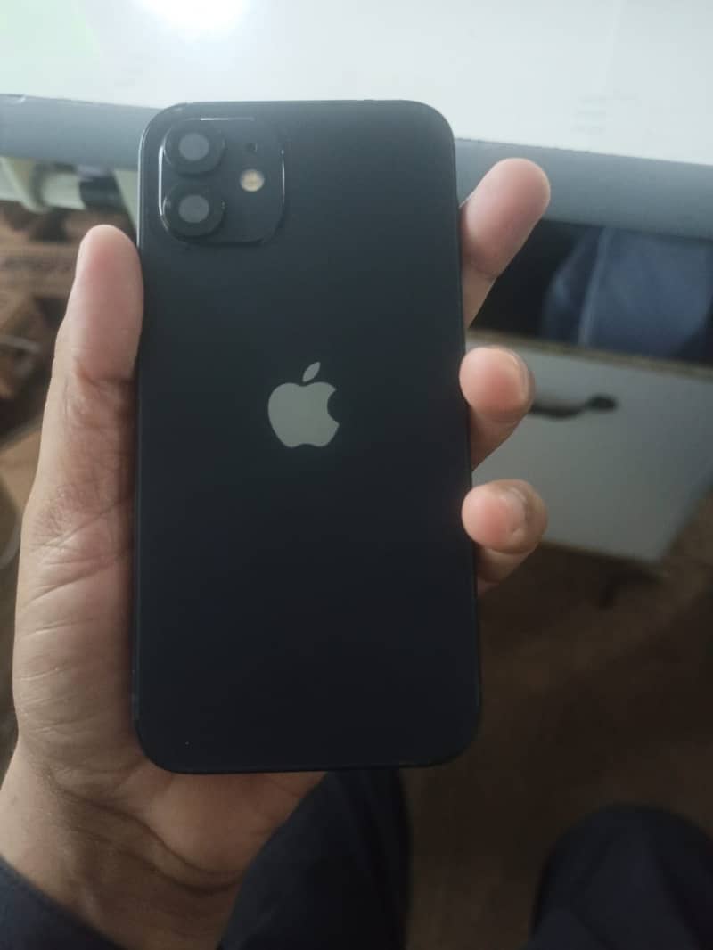 Apple iPhone 12 8