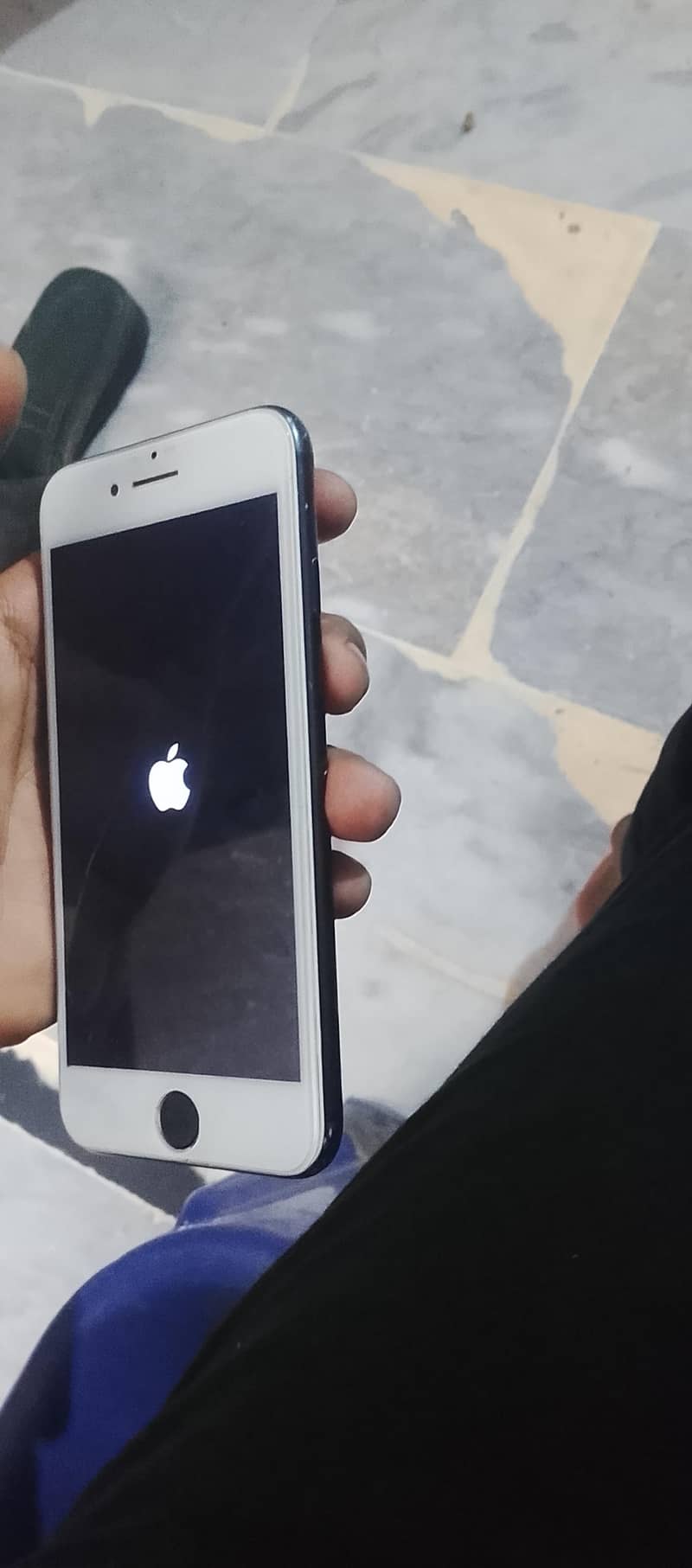 Apple iPhone 7 2