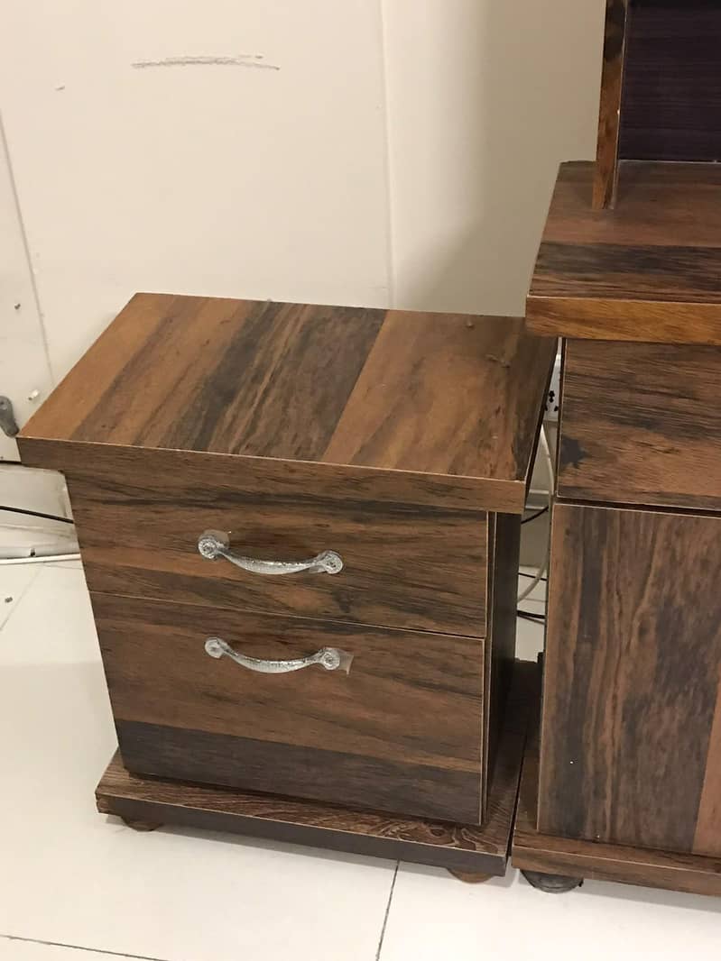 dressing table 3