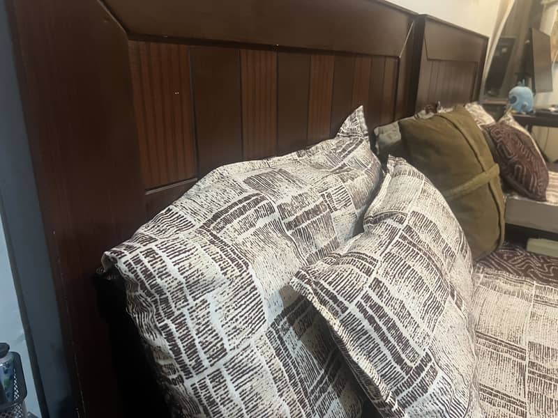 Single beds 2